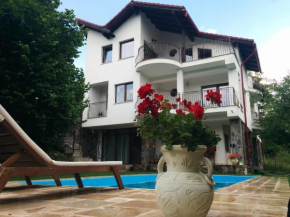 Гостиница Calea Poienii Penthouse, Брашов